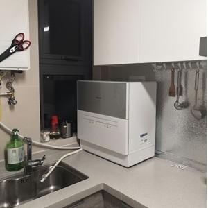 Panasonic/Panasonic NP-TH1SECN UW5PH1D 6 sets of desktop sterilizing and drying dishwasher